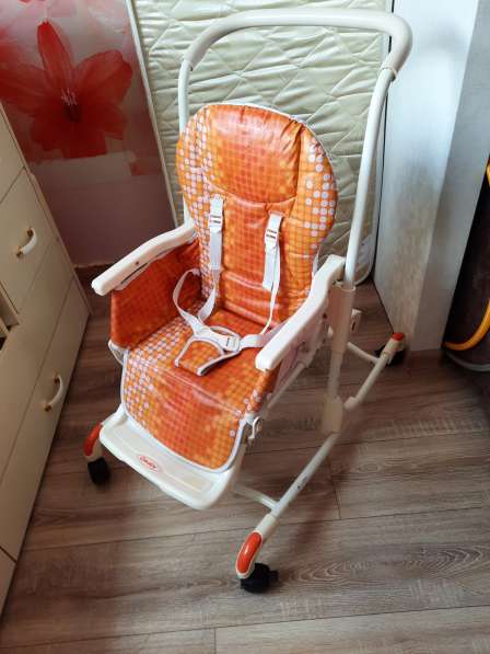 Продам детский стульчик с комплектом посуды в Ангарске фото 3