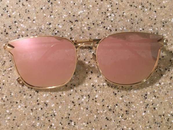 Солнцезащитные очки женские розовые