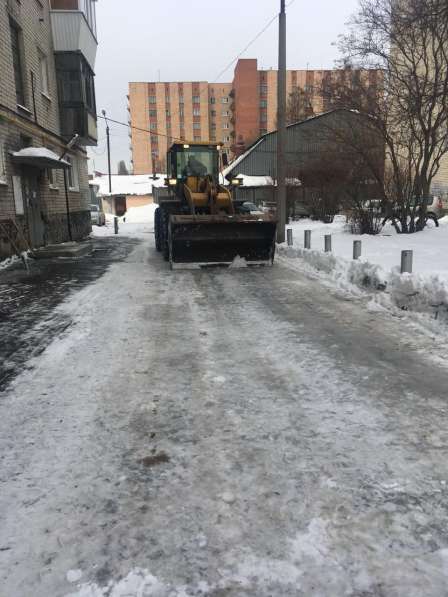 Уборка и вывоз снега. Услуги спецтехники в Екатеринбурге фото 13