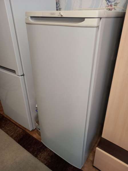 Продам холодильник в Челябинске
