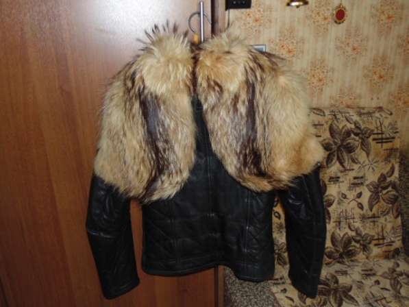 Куртка кожанная женская тёплая р-р:42-44