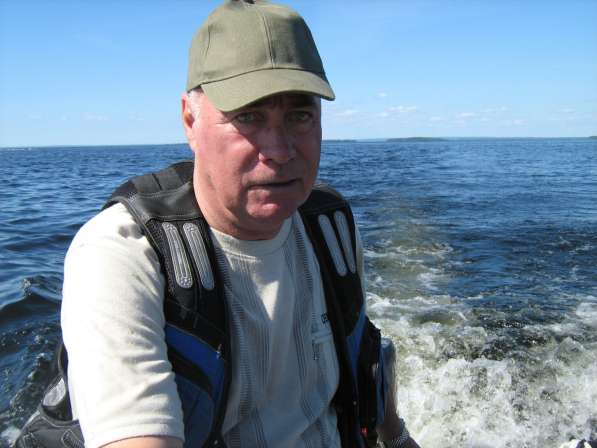  74 года, хочет пообщаться