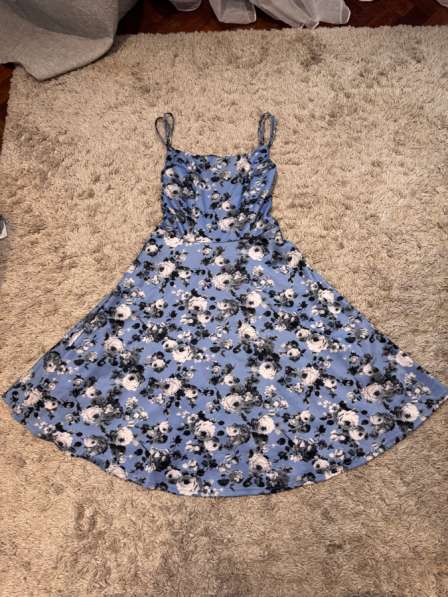 Платье женское в цветочек