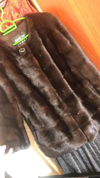 Шуба почти новая натуральная