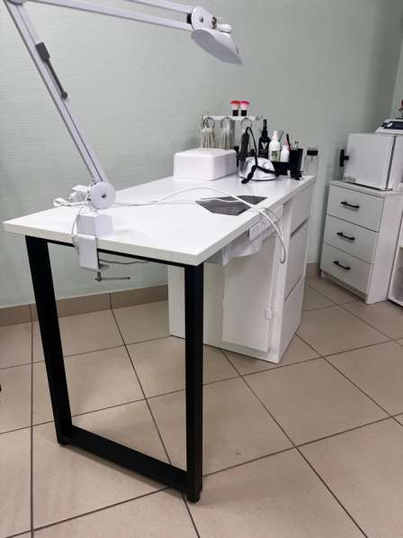 Маникюрный стол в Кемерове фото 4