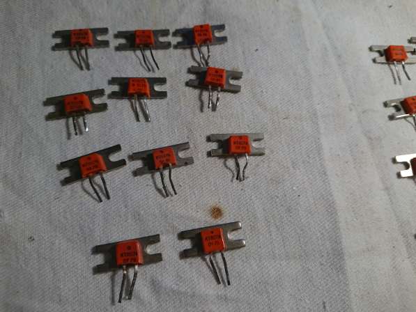 Транзисторы КТ807А и КТ807Б
