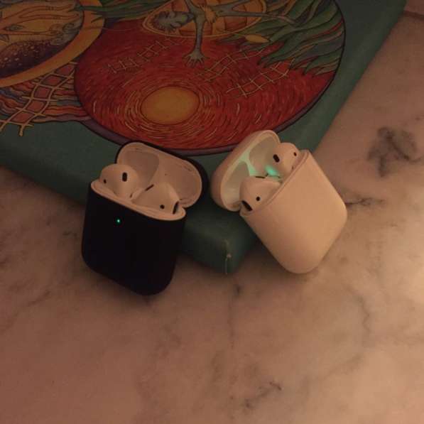 Apple AirPods 2 в Москве фото 3