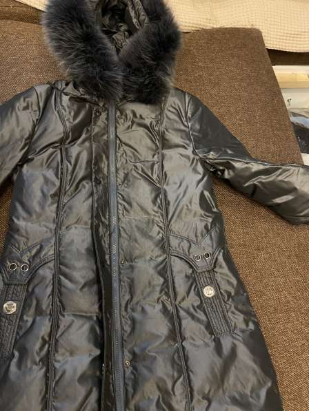 Пальто пуховое 46 размер с капюшоном, отсроченным натуральы в Москве фото 3
