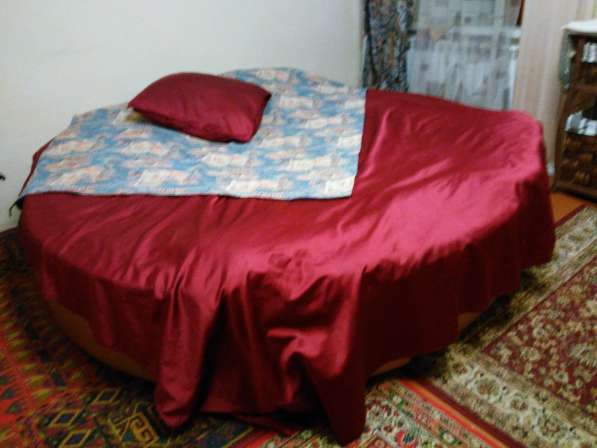 Круглая кровать с матрацем в Таганроге