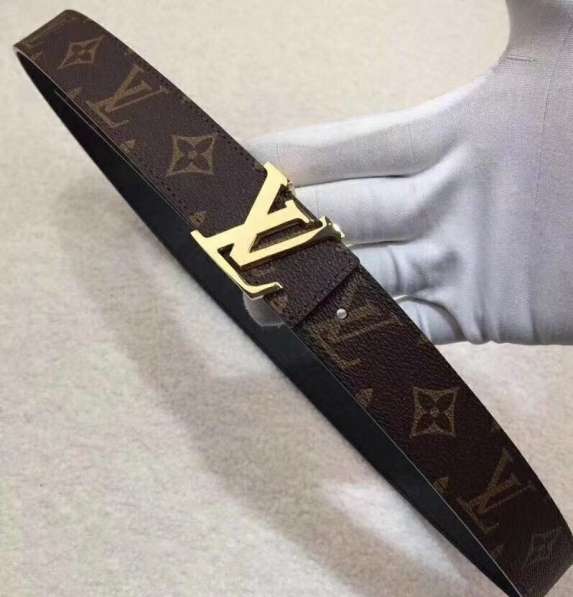 Louis Vuitton ремень initiales двухсторонний