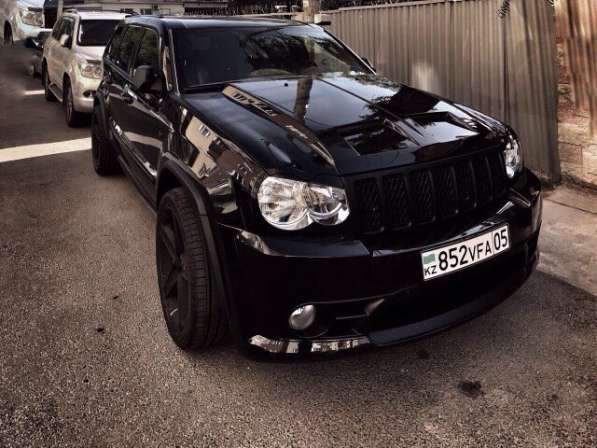 Jeep srt8