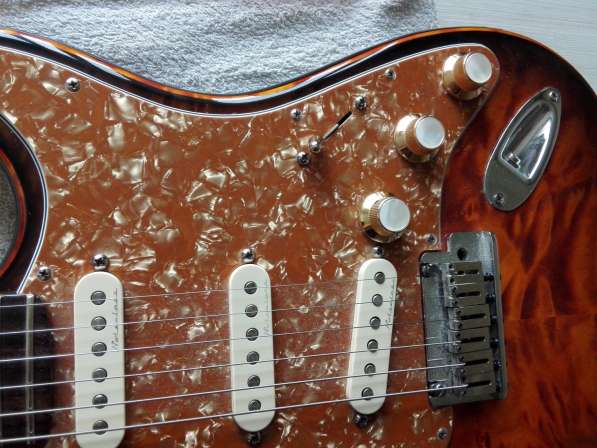 Fender Custom Deluxe Stratocaster в Волгограде фото 3