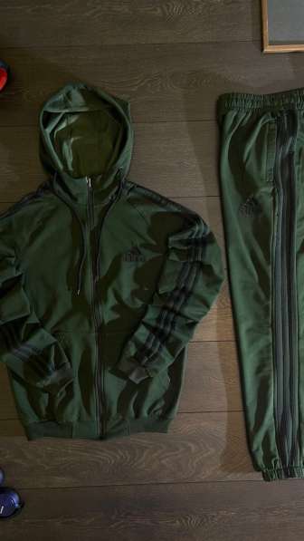 Спортивный костюм Adidas