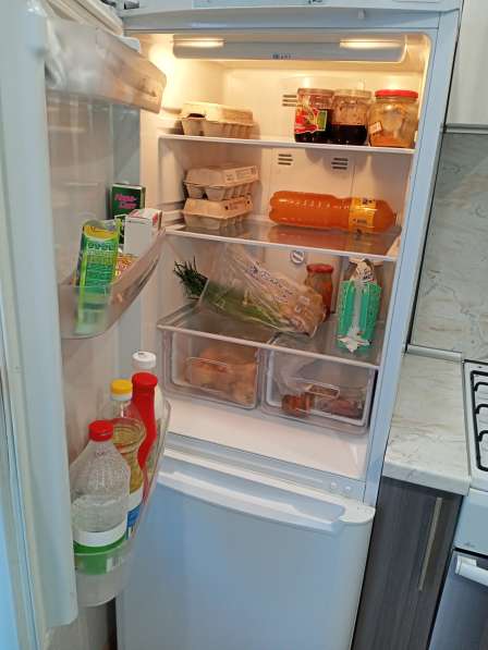Холодильник indesit бу рабочий в Ижевске фото 3