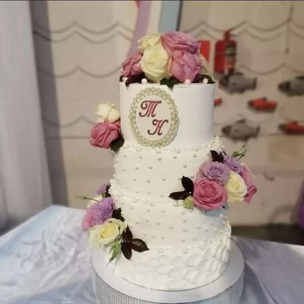 Свадебный торт на заказ в Сальске фото 3