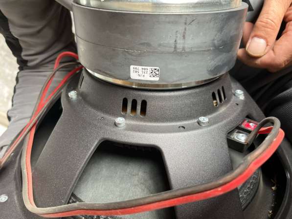 Продается сабвуфер