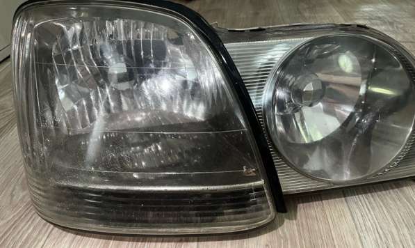 Фары на Toyota Progres