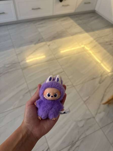 Labubu Pin for Love в Москве
