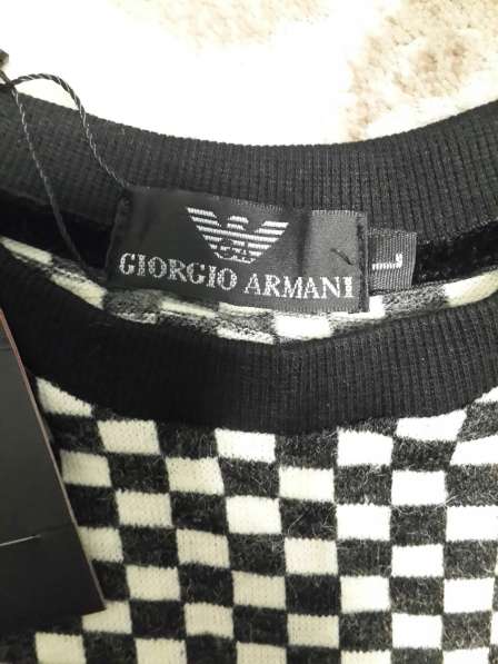 Мужской пуловер Giorgio Armani в фото 3