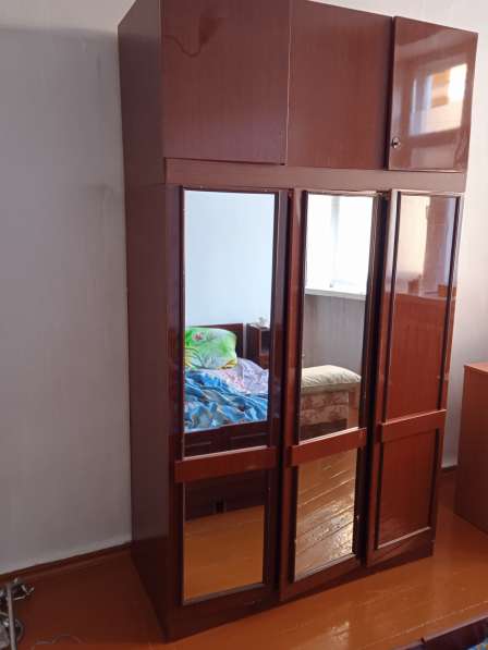 Продам спальный гарнитур в идеальном состоянии в Красноярске фото 3