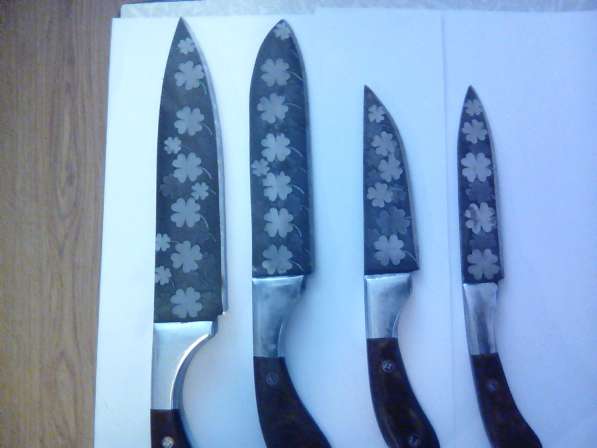 Продается подарочный набор кухоных ножей(клеверная поляна)