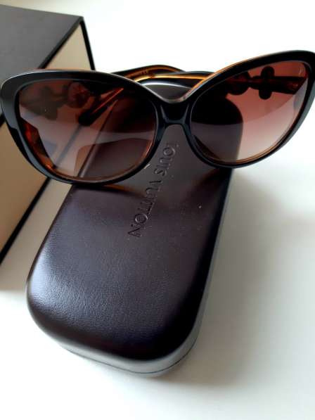 Новые солнцезащитные очки Louis Vuitton в Санкт-Петербурге фото 6