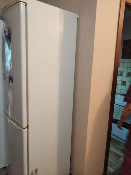 Продам холодильник в Барнауле