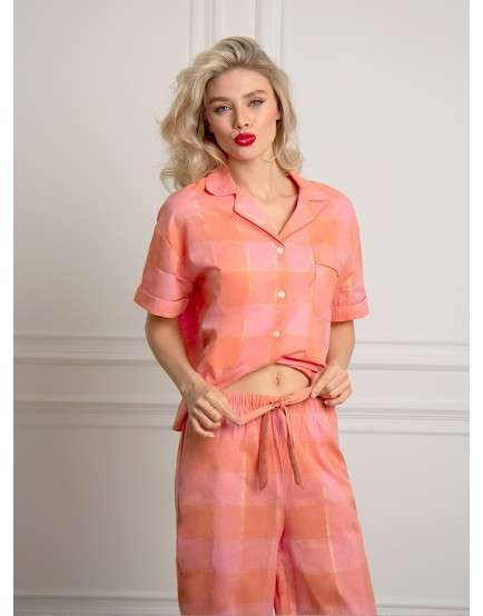 Домашняя, уютная пижама персикового цвета с крупной клеткой