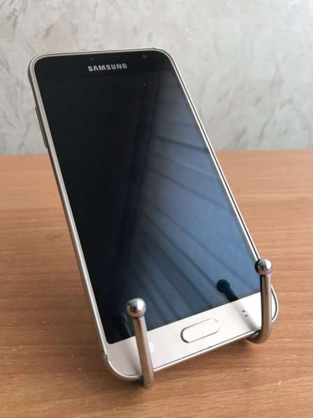 Телефон Samsung Galaxy J3 в Пятигорске фото 5