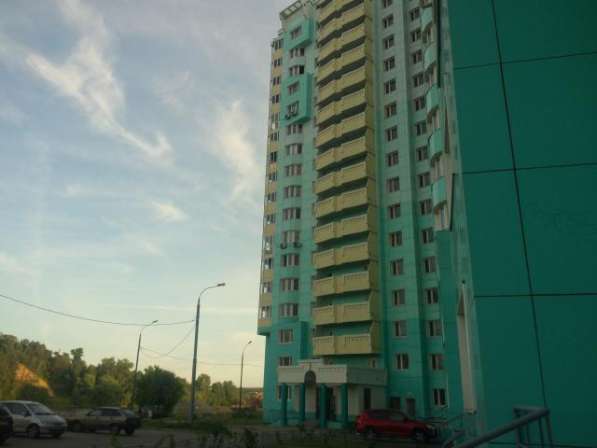 Продам трехкомнатную квартиру в Красногорске. Жилая площадь 94,80 кв.м. Этаж 19. Есть балкон.