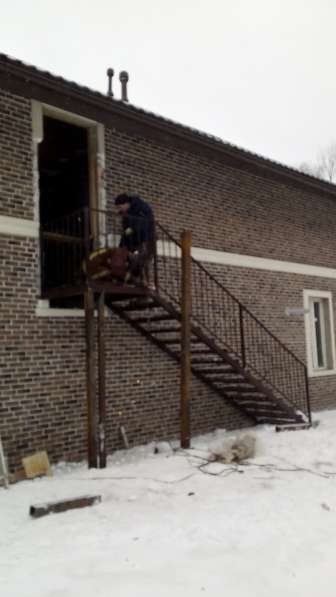 Изготовление лестниц любой сложности в Химках