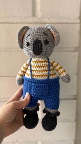 Вязаная игрушка Коала