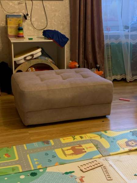 Продам диван, пуф в Санкт-Петербурге фото 4