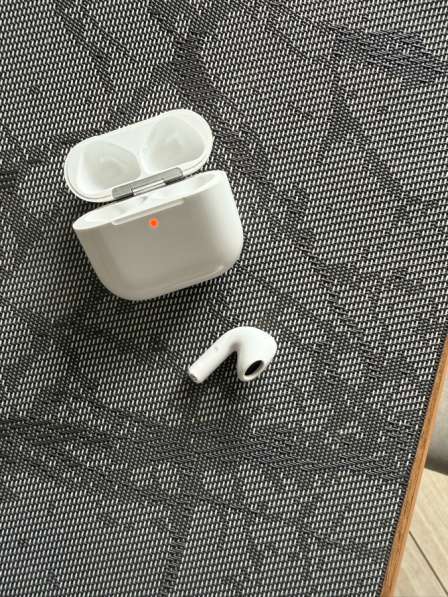 Наушники беспровоодные AirPods 4 без шумоподавления в Москве фото 4