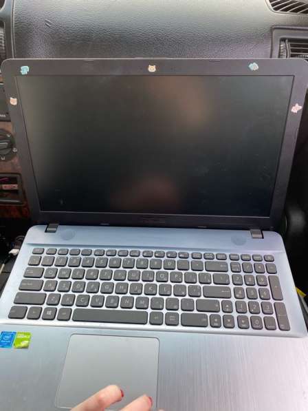 Ноутбук Asus F541S в фото 4