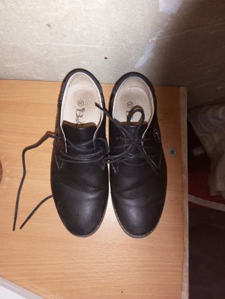 Продаю вещи и обувь в Камышине