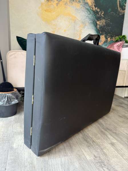 Продам кушетку в