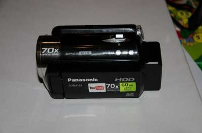 видеокамеру Panasonic SDR-H81
