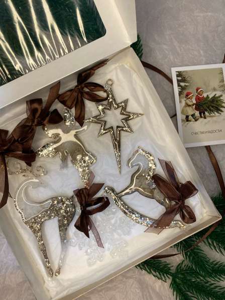 Ёлочные игрушки из эпоксидной смолы в Томске фото 3