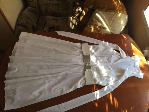 Белое платье в Феодосии