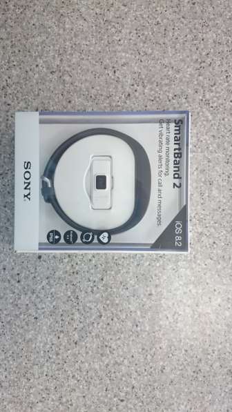 Фитнес браслет Sony SmartBand 2