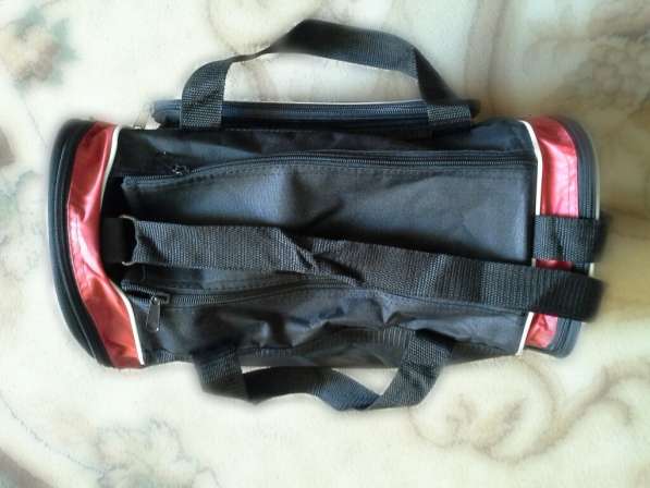 Спортивная сумка с лямкой через плечо. 3 кармана в Волгодонске фото 5