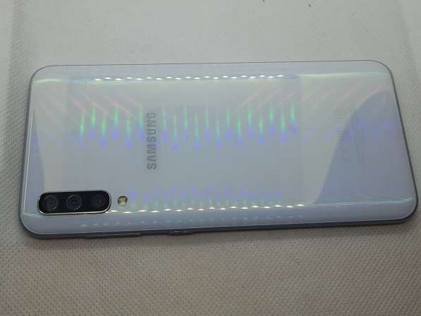 Samsung Galaxy A50 2019 4/64 SM-A505FZ в 