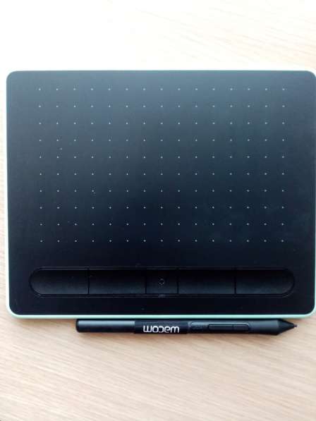 Графический планшет Wacom Intuos S Bluetooth CTL-4