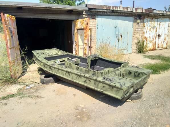Моторная лодка для рыбалки в Волгограде фото 3