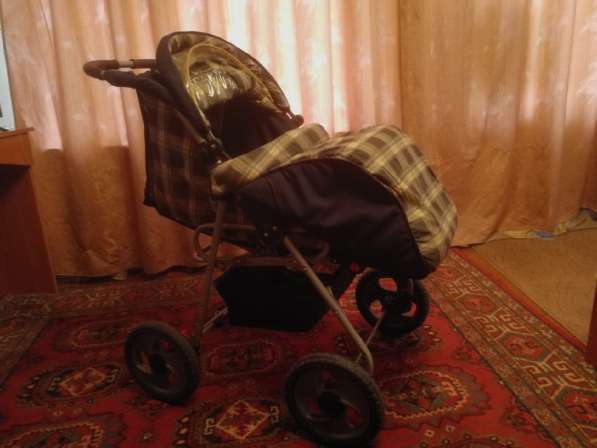 Срочно продам детские коляски не б/у недорого в Екатеринбурге