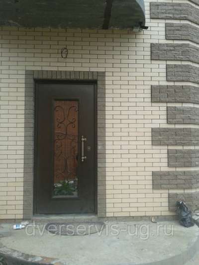 Стальные двери со стеклом и ковкой в Хабаровске фото 10
