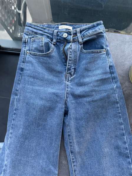 Джинсы женские