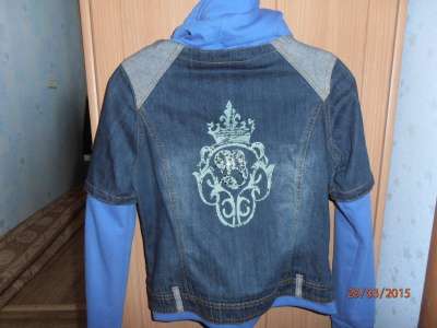 куртка джинсовая на девочку 40-42разм в Чебоксарах