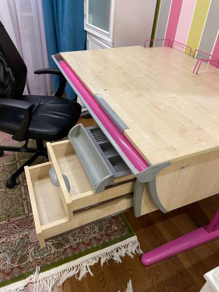 Продам стол для школьника в Москве фото 6